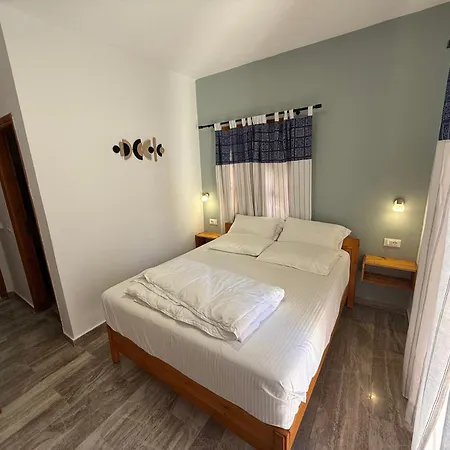 מלון פארגה Sunrise House מראה חיצוני תמונה