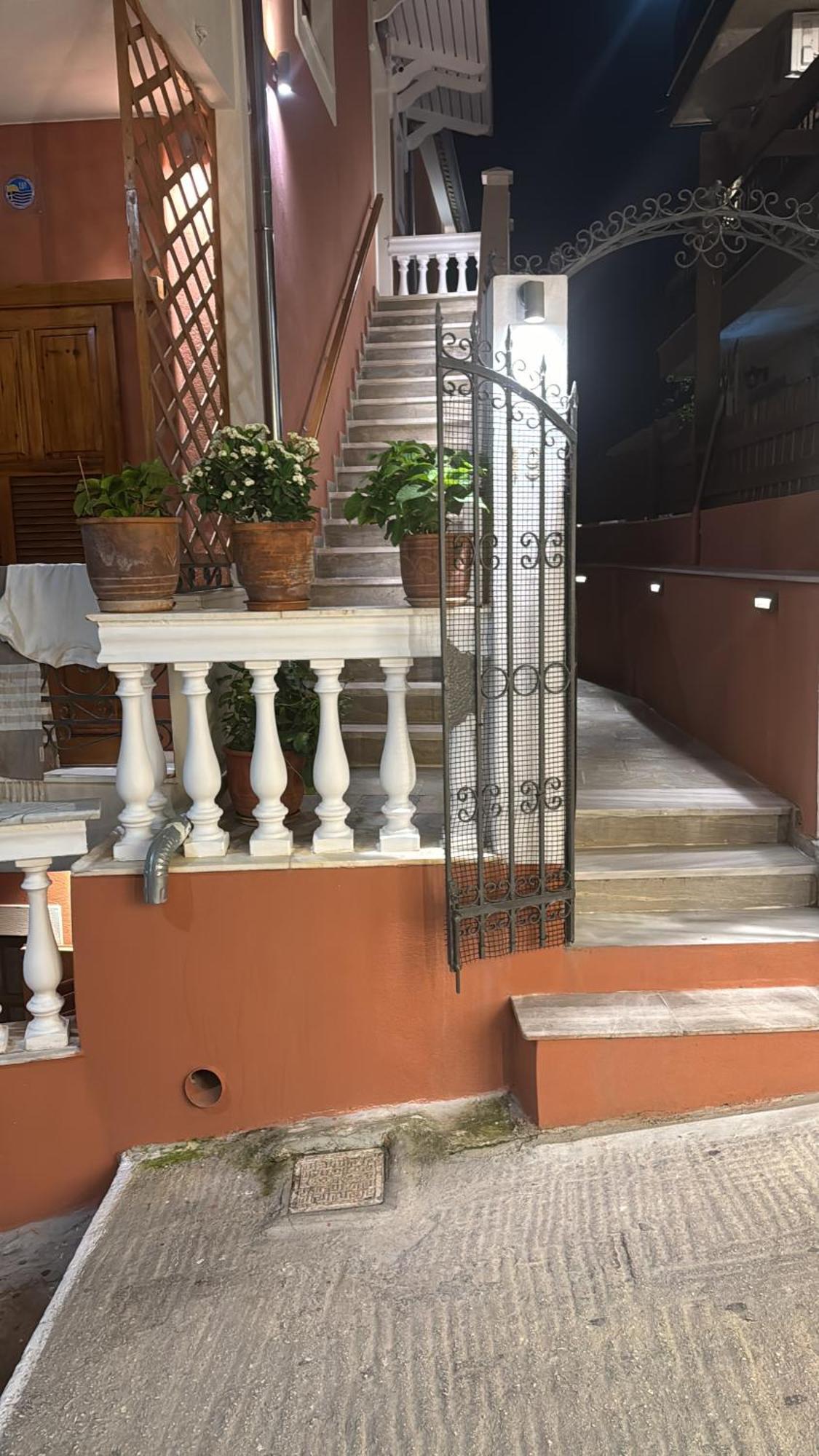 Sunrise House 2* Parga