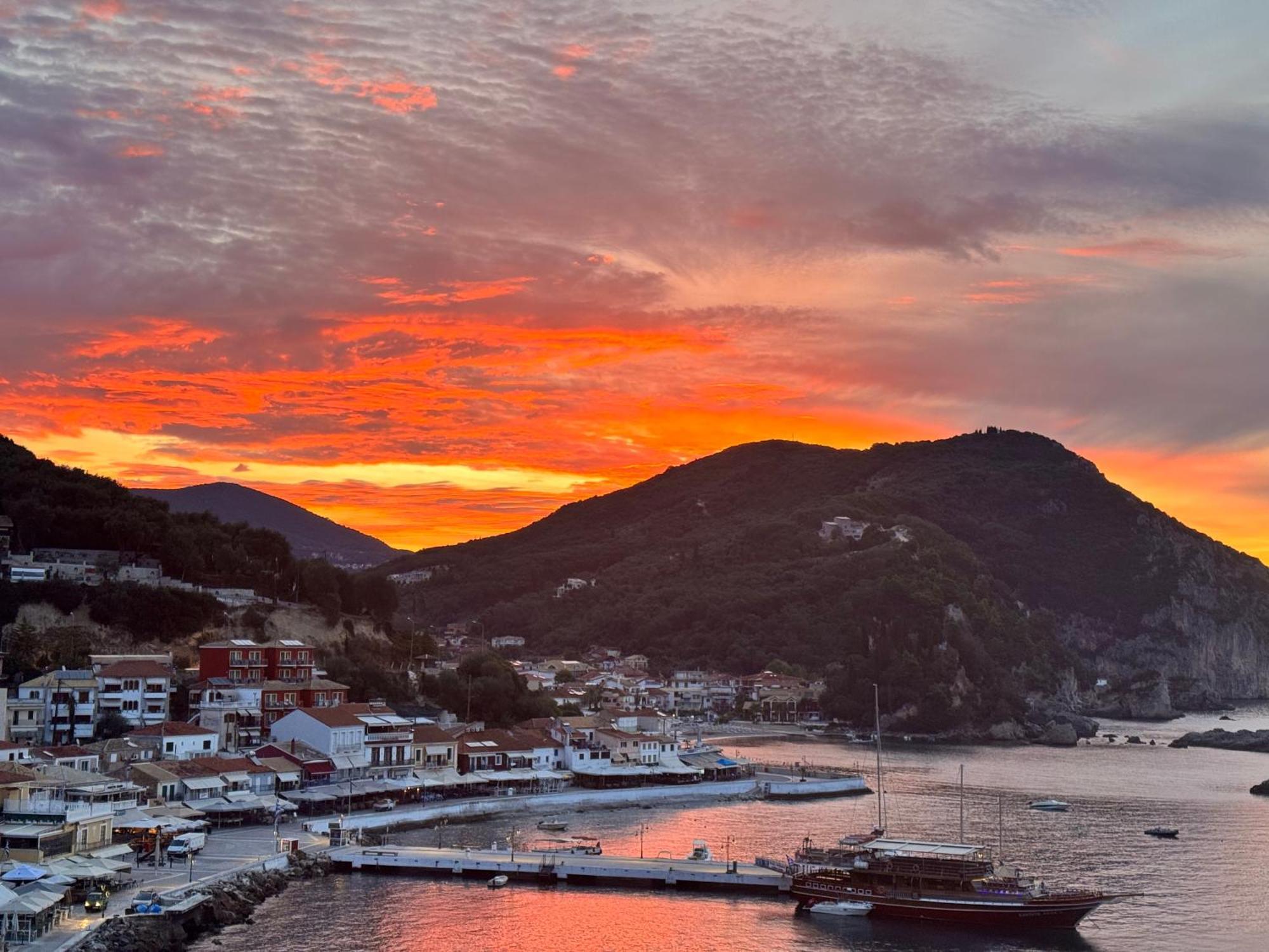 Sunrise House 2* Parga